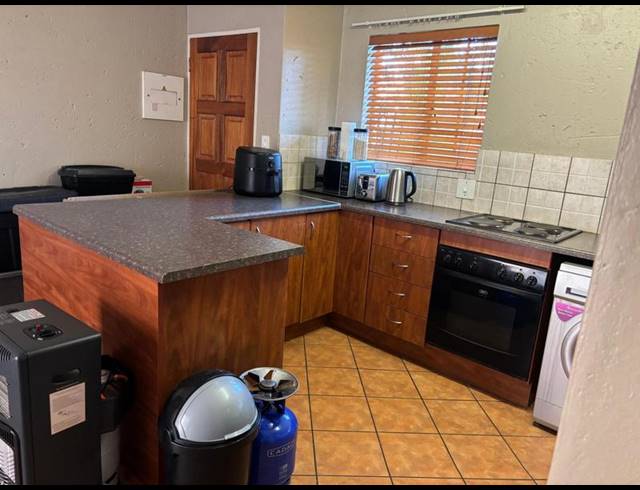 1 BEDROOM PROPERTY TO RENT IN THE REEDS